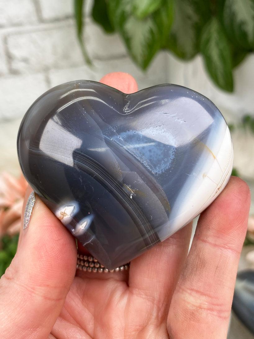 banded-orca-agate-heart