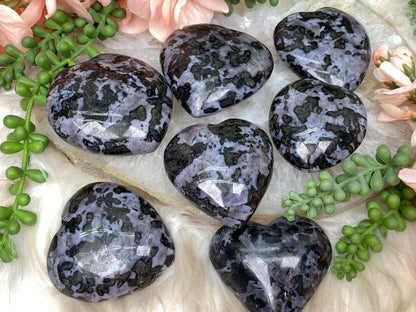 black-purple-indigo-gabbro-hearts