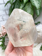 Load image into Gallery: Contempo Crystals - brazil-lithium-quartz-point - Image 9
