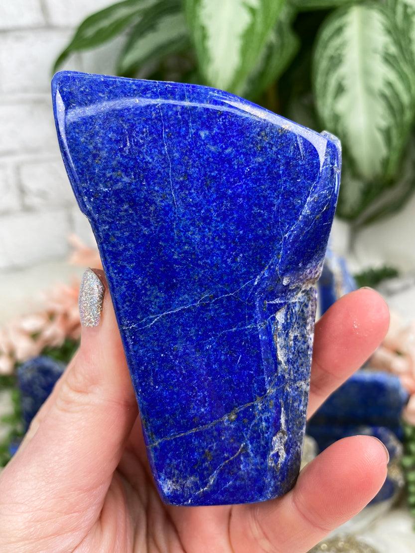 bright-blue-lapis-with-raw-back