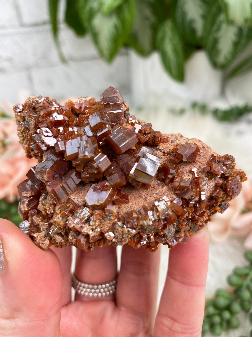 chunky-orange-vanadinite