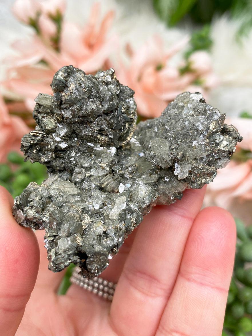 clear-barite-on-marcasite