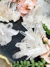 Load image into Gallery: Contempo Crystals - colombian-clear-quartz-clusters - Image 11