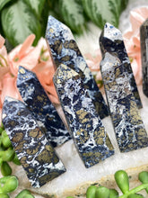 Load image into Gallery: Contempo Crystals - covellite-points-from-peru - Image 5
