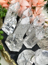 Load image into Gallery: Contempo Crystals - cracked-clear-quartz-points - Image 5