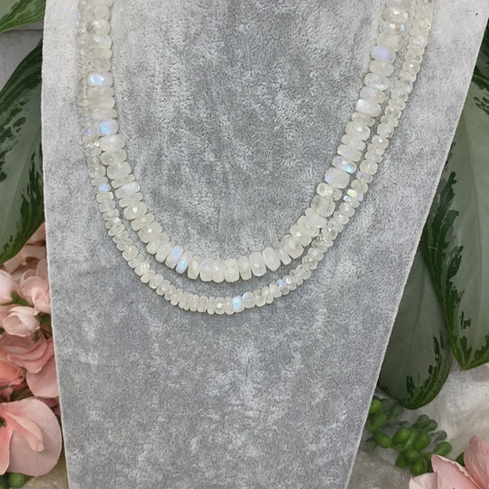 Blue-Flash-White-Rainbow-Moonstone-Faceted-Bead-Crystal-Necklace-video