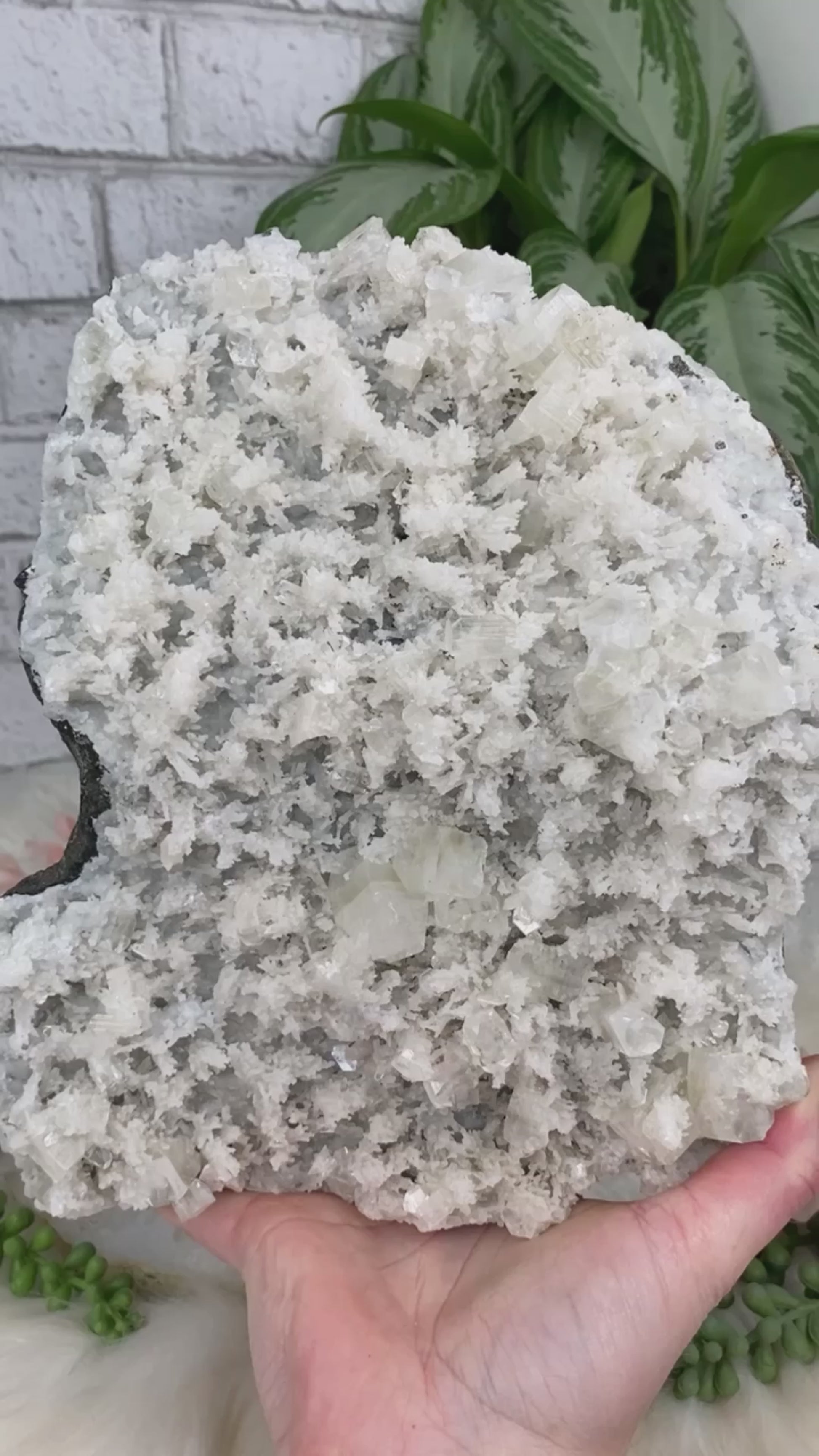 large-white-apophyllite-and-chalcedony-standing-clusters