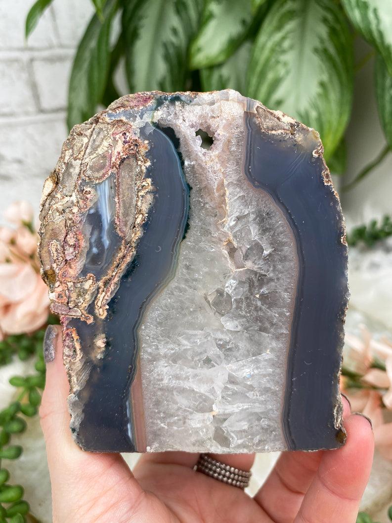 dark-gray-quartz-geode-candle-holder