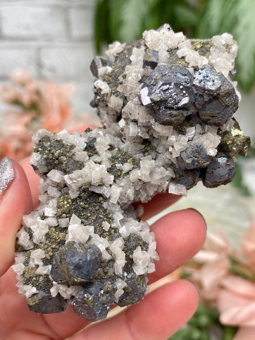 dolomite-chalcopyrite-galena