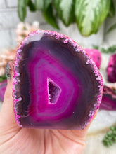 Load image into Gallery: Contempo Crystals - dyed-hot-pink-geode - Image 7
