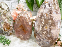 Load image into Gallery: Contempo Crystals -     freeform-flower-agate - Image 1