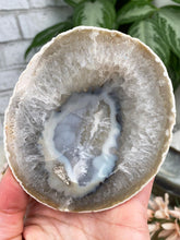 Load image into Gallery: Contempo Crystals - geode-ring-bowl - Image 10