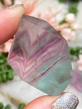 Load image into Gallery: Contempo Crystals - geometric-pink-fgreen-fluorite - Image 8