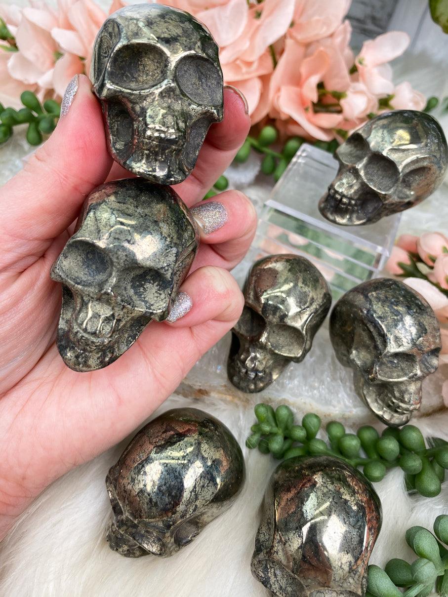 gold-black-pyrite-skulls