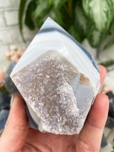 Load image into Gallery: Contempo Crystals - gray-banded-agate-point - Image 11
