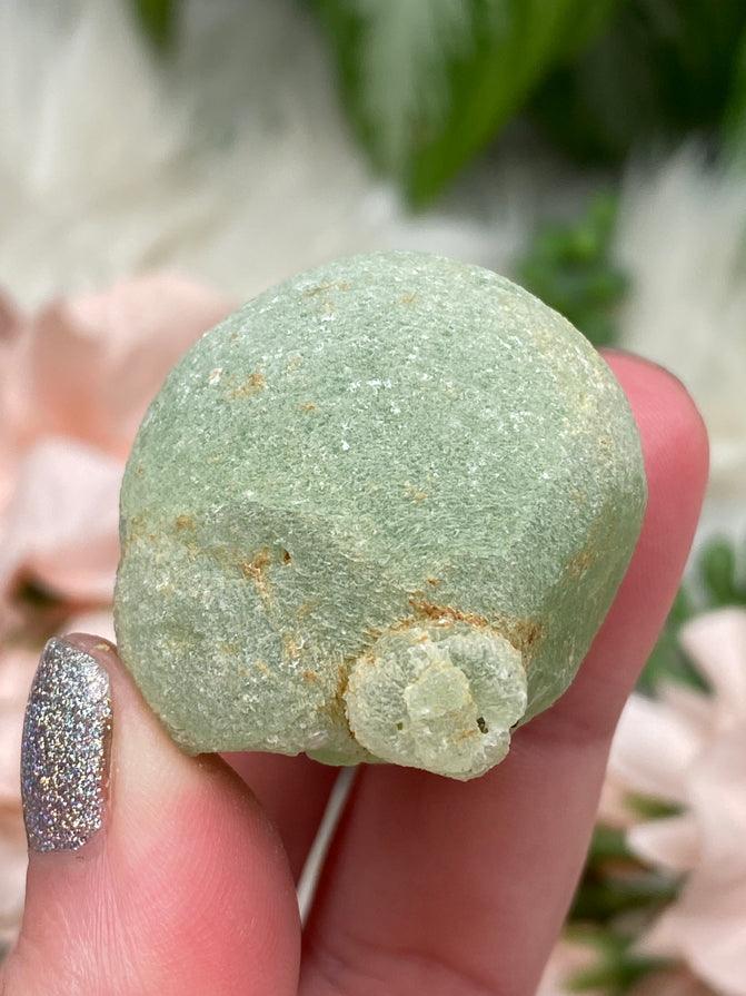 green-prehnite