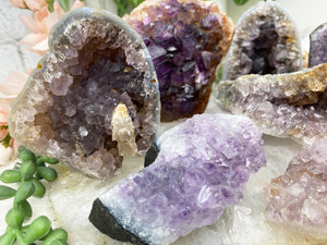 Contempo Crystals -     indian-amethyst-clusters - Image 1