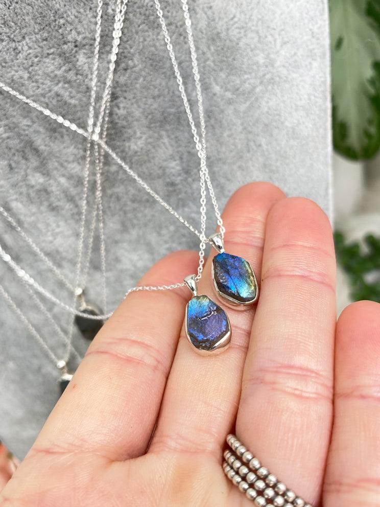 labradorite-pendant