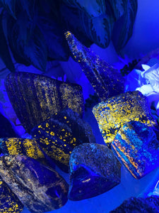 Contempo Crystals - lapis-lazuli-under-UV-light - Image 3