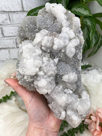 large-gray-chalcedony-white-apophyllite-crystal
