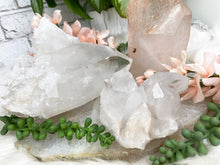 Load image into Gallery: Contempo Crystals - large-quartz-points-clusters - Image 5
