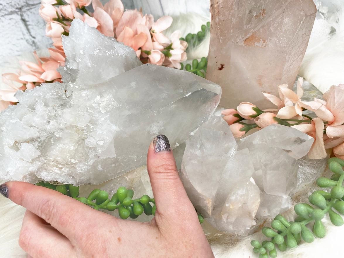    large-quartz-points