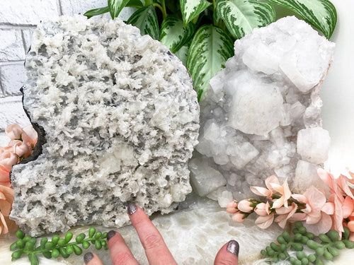 large-white-apophyllite-and-chalcedony-standing-clusters