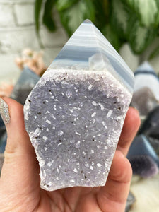 Contempo Crystals - light-gray-agate-point-with-banding - Image 16