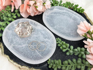Contempo Crystals - oval-selenite-dish - Image 1