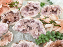 Load image into Gallery: Contempo Crystals - pink-amethyst-crystals-from-argentina - Image 4
