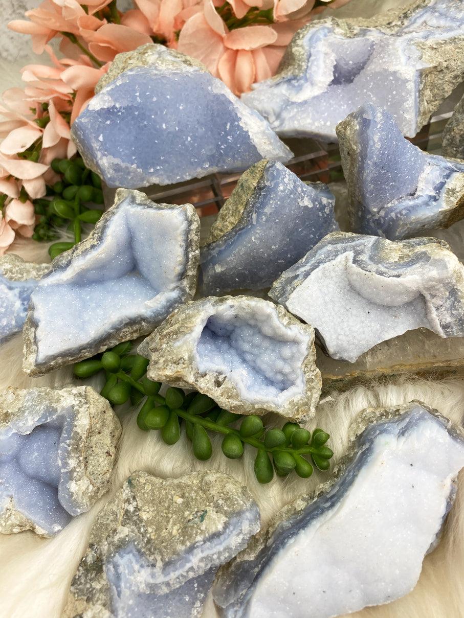 raw-blue-lace-agate-clusters