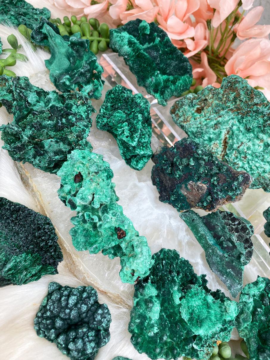 raw-fibrous-green-malachite