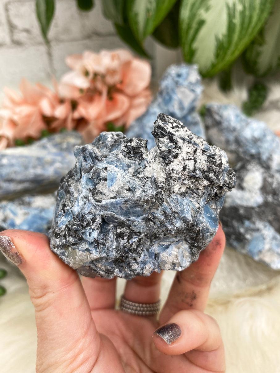 small-black-blue-kyanite