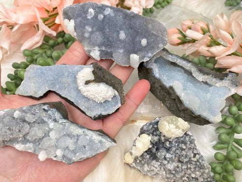     small-gray-quartz-chalcedony-clusters