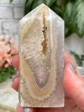 Load image into Gallery: Contempo Crystals - tan-quartz-agate-point - Image 10