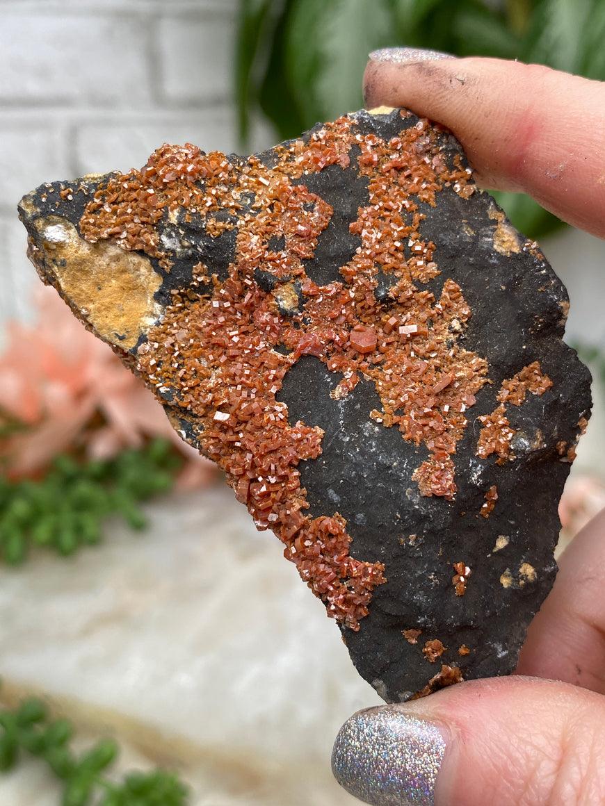 tiny-orange-vanadinite-black-matrix