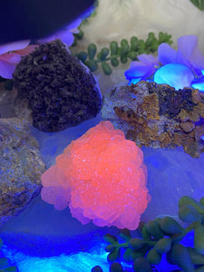 Contempo Crystals - uv-peru-calcite - Image 10