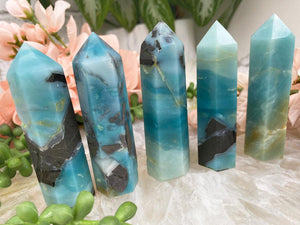    vibrant-teal-calcite-points